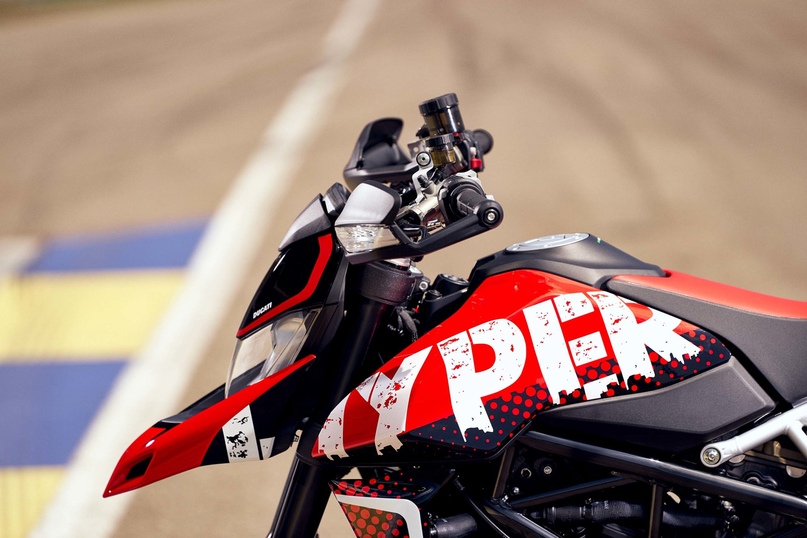 Мотоцикл Ducati Hypermotard 950 RVE 2020