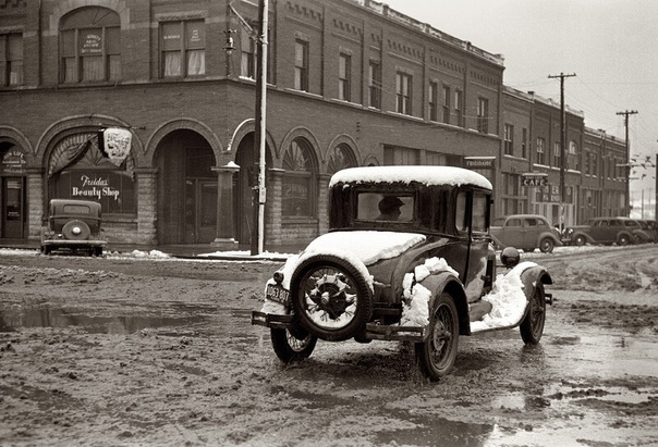 Подборка чёрно-белых фото США, 1936-1942 гг. Фотограф: Arthur Rotsteyn.