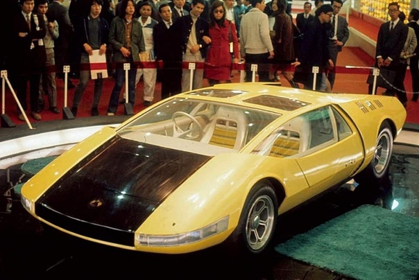 Экспериментальный спортивный автомобиль Toyota EX7. Япония. 1970г. Спортивный автомобиль Toyota ЕХ7 был создан на базе гоночного автомобиля Toyota 7. Как и базовая модель, ЕХ7, был оснащён