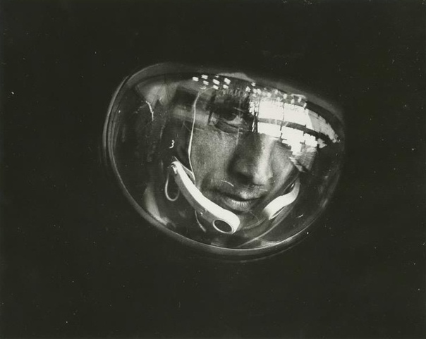Великолепный снимок летчика-космонавта Юрия Романенко, который был членом экипажа космического корабля «Союз-26» . СССР. 1978 год.Фотограф: Альберт