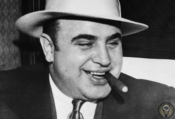 Отмывать деньги Исторические корни возникновения этого термина относят к 30-м годам прошлого столетия, когда Аль Капоне не мог тратить полученные преступным путём деньги под пристальным