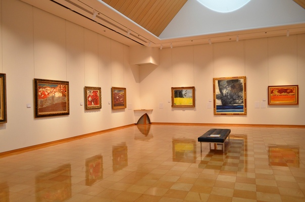 Городской мемориальный художественный музей Итиномии Сэцуко Мигиси - это музей и культурный центр, расположенный в Итиномии, префектура Айти, в Японии, посвященный творчеству и жизни Мигиси