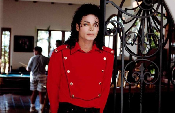 «Полный фарс»: фильм о Майкле Джексоне «Покидая Неверленд» получил премию «Эмми» На прошедших выходных в Лос-Анджелесе вручили престижную телевизионную премию «Эмми». Лучшим документальным