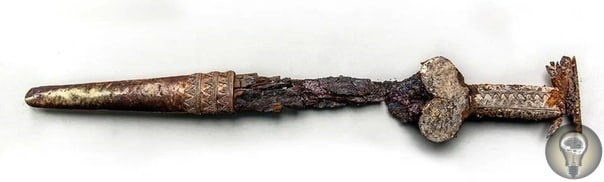 Скифский золотой меч. 26 сентября 2019 года археологи объявили о сенсационной находке: на Мамай-горе (Запорожье), на раскопке скифского могильника, работы на котором ведутся уже 32 года, найдено