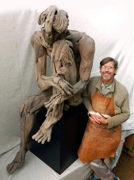 Художник Tony Fredrisson Иногда работы южноафриканского художника Тони Фредрикссона (Tony Fredrisson) напоминают картинки из анатомического атласа.По его скульптурам можно изучать мышечное