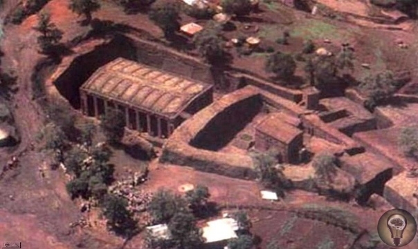 Лалибэла загадочный храм-монолит в Эфиопии. Мифы и мнение учёных На территории Эфиопии христианство появилось очень давно, а уже в 330 году было утверждено государственной религией. Лалибэла был