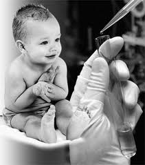 ЛУИЗА ДЖОЙ БРАУН ПЕРВЫЙ РЕБЁНОК ИЗ ПРОБИРКИ. 25 июля 1978 года, в Великобритании родился первый в мире ребенок «из пробирки» Луиза Джой Браун. Новая технология, которая сделала это возможным,