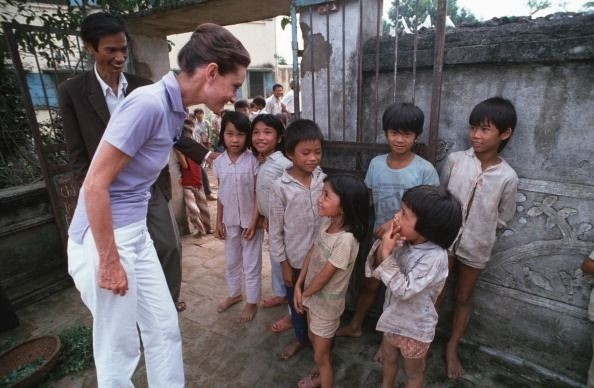 Одри Хепберн во Вьетнаме, 1990