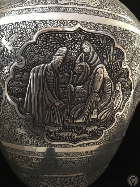 Галямзани, древнейший народный промысел Ирана Галямзани - восточное искусство чеканки по металлу, которое по приблизительным данным появилось около 4000 лет назад. в Иране именно Галямзани