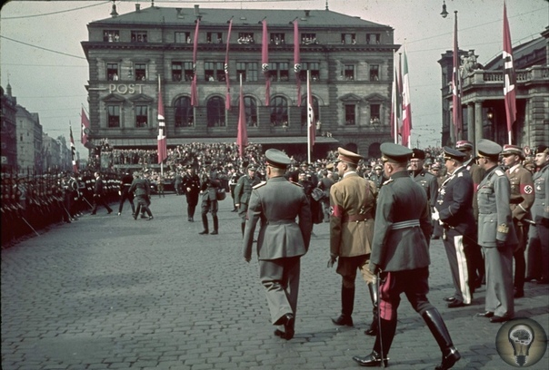 Мюнхенский сговор 30 сентября 1938 года один из самых черных дней в истории человечества, дата, когда Англия и Франция заключили с нацистской Германией и фашистской Италией Мюнхенский сговор. От