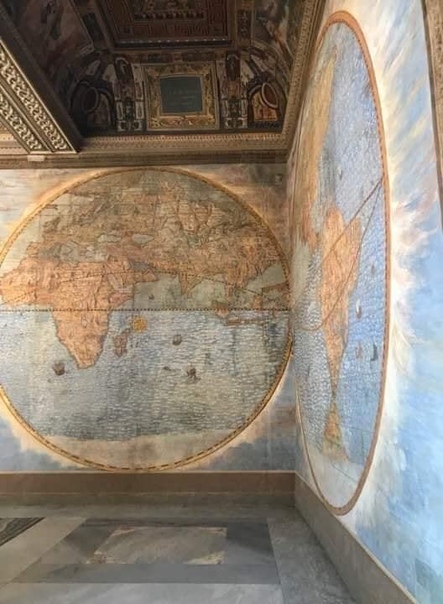 Полюбуйтесь, как выглядела карта мира до того, как была открыта Австралия На месте континента зияет пустота! Эти фрески украшают Апостольский дворец в Ватикане и были написаны в 1582 году