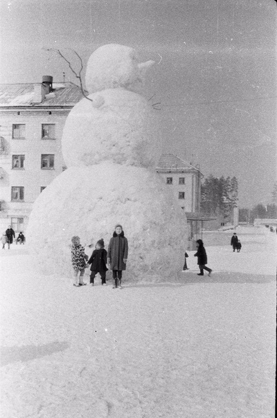 На фото периода 19661971 годов запечатлен уголок секретного советского города Пенза-19, он же Заречный