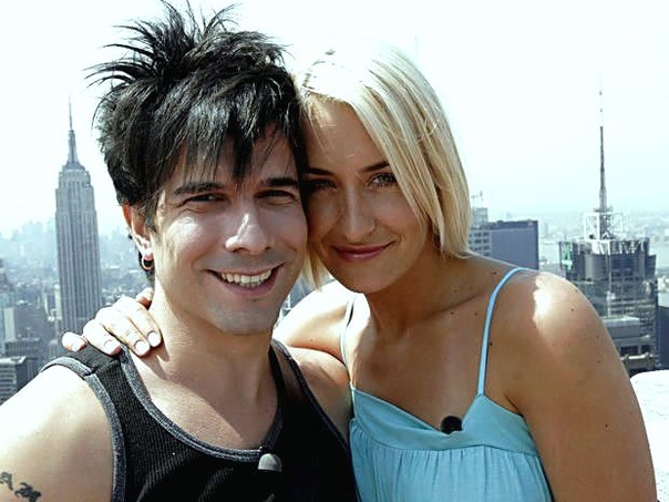Сара Коннор и Марк Теренци Были женаты с 2005 по 2008 год. Двое детей.