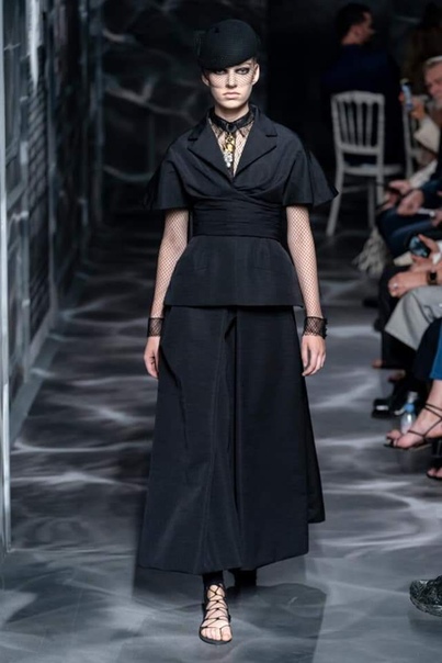 Christian Dior Haute Couture осень-зима 2019-2020
